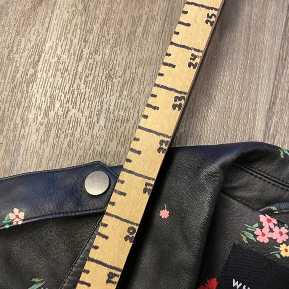 Who What Wear Faux Leather Jacket Floral Asymmetric Zip Size Small - Picture 7 of 7